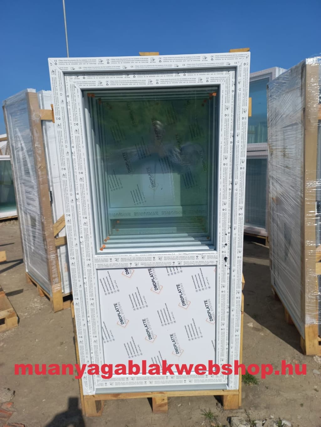 Műanyag bejárati ajtó Tiszta Üveges + Stadur termékfotó